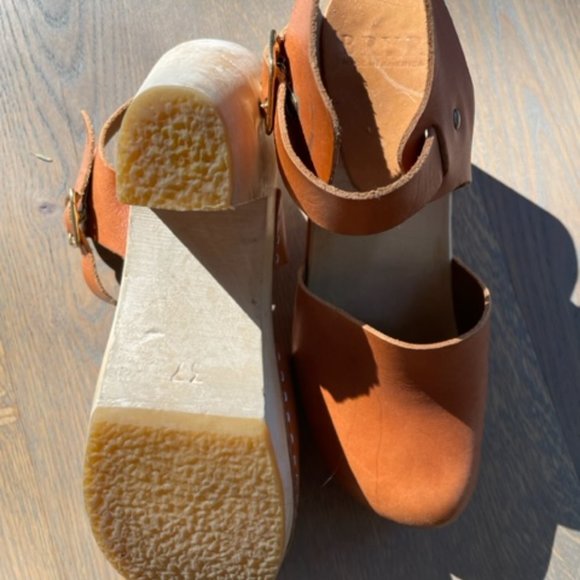 Women’s Bryr Clogs Emma Closed Toe High Heel - Picture 10 of 11